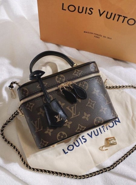 حقيبة Louis Vuitton Vanity Case شامل العلبة