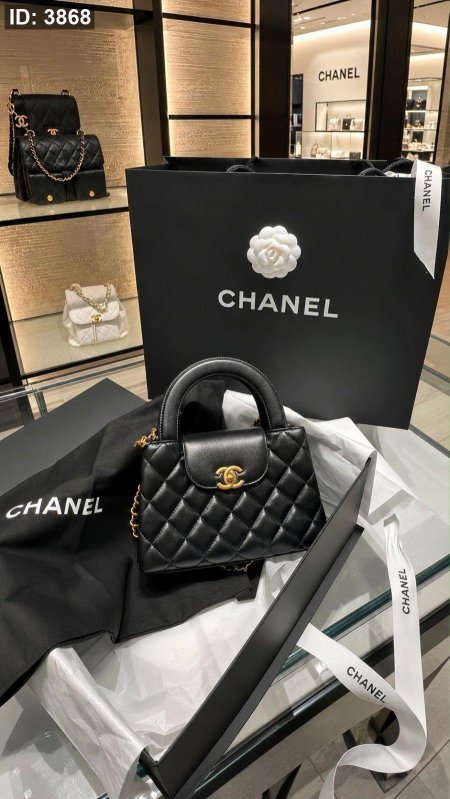 حقيبة - Chanel ميني - شامل علبة الشركة