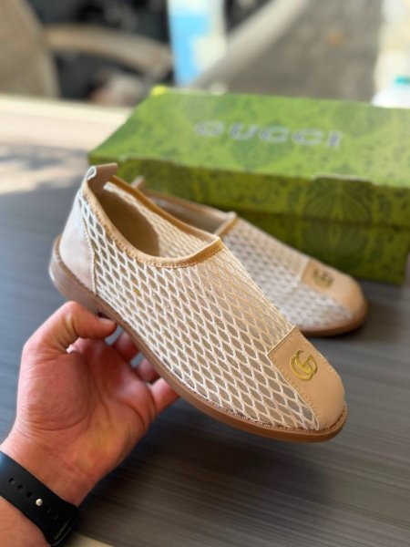 حذاء Gucci