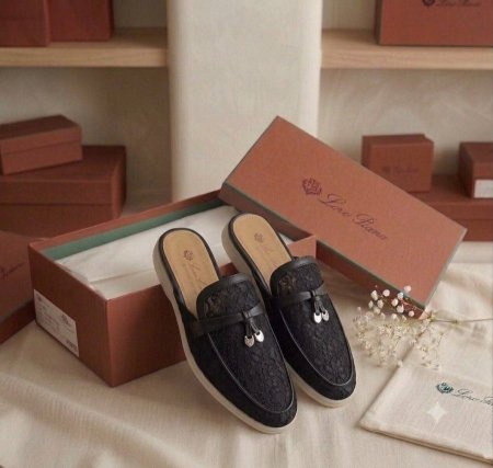 حذاء Loro Piana