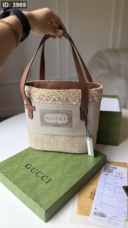 حقيبة Gucci Raffia & Canvas Basket