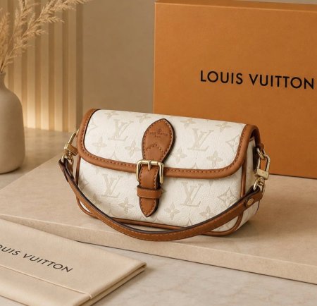 حقيبة كروس Louis Vuitton Diane