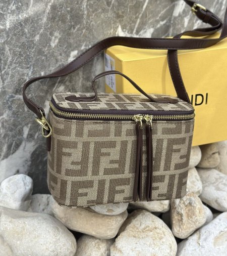Vanity Case  حقيبة