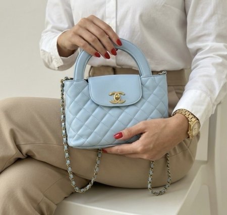 حقيبة Chanel جلد ازرق